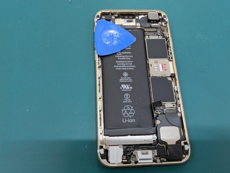 【スマホ修理工房アル・プラザ小杉店】iPhone 6s（アイフォンシックスエス）バッテリー交換承ります！